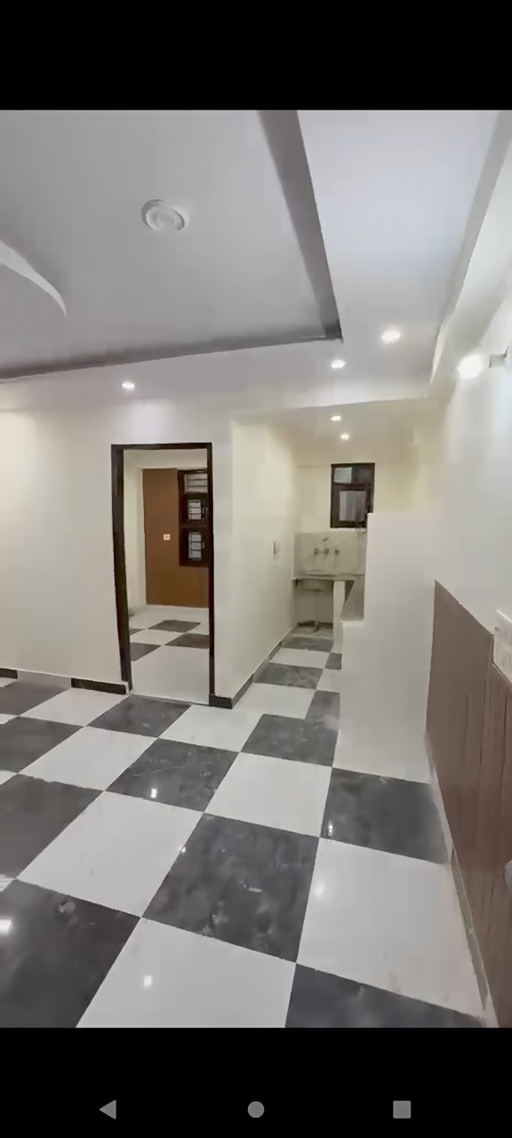 70 Gaj, 2 BHK Flat for Rent in Uttam Nagar